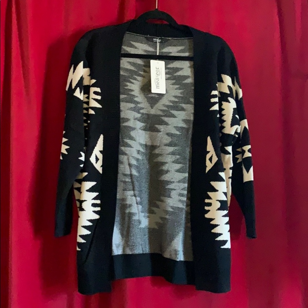 Black & Off-white Patterned Cardigan Sweater! NWT